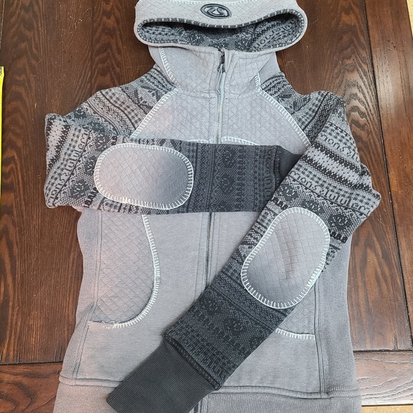 lululemon athletica Sweaters - *Extra50%off* Lululemon Special Edition Zip Hoodie